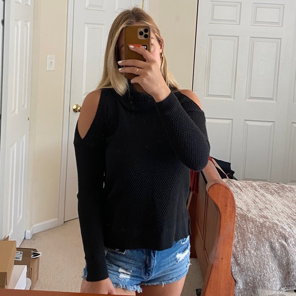 Hollister Cut-Out Shoulder Sweater - Picture 2 of 5